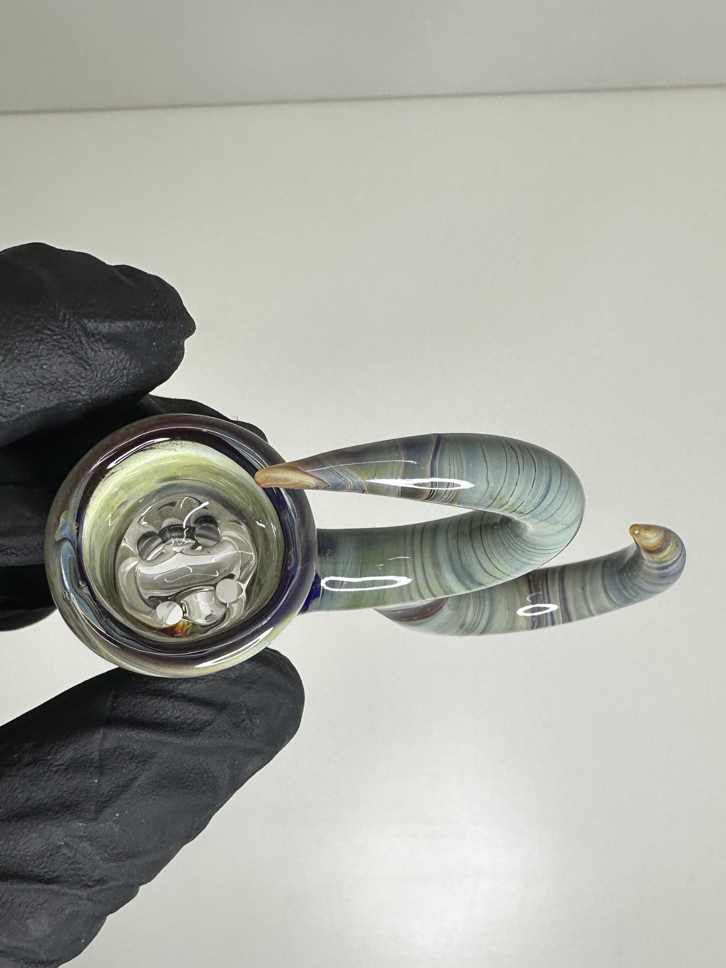 Kunstvoller 18mm, 4-Loch Bong-Kopf - CloudyMinds