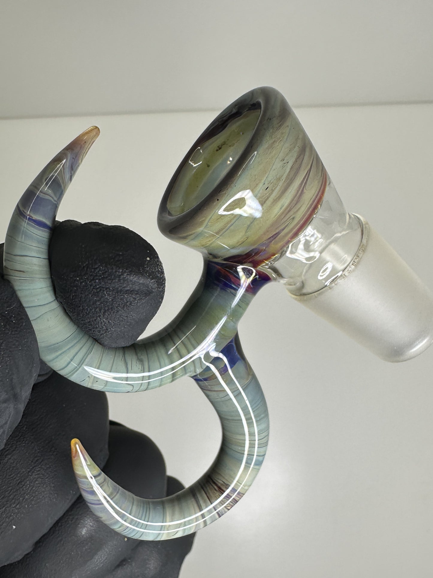 Kunstvoller 18mm, 4-Loch Bong-Kopf - CloudyMinds