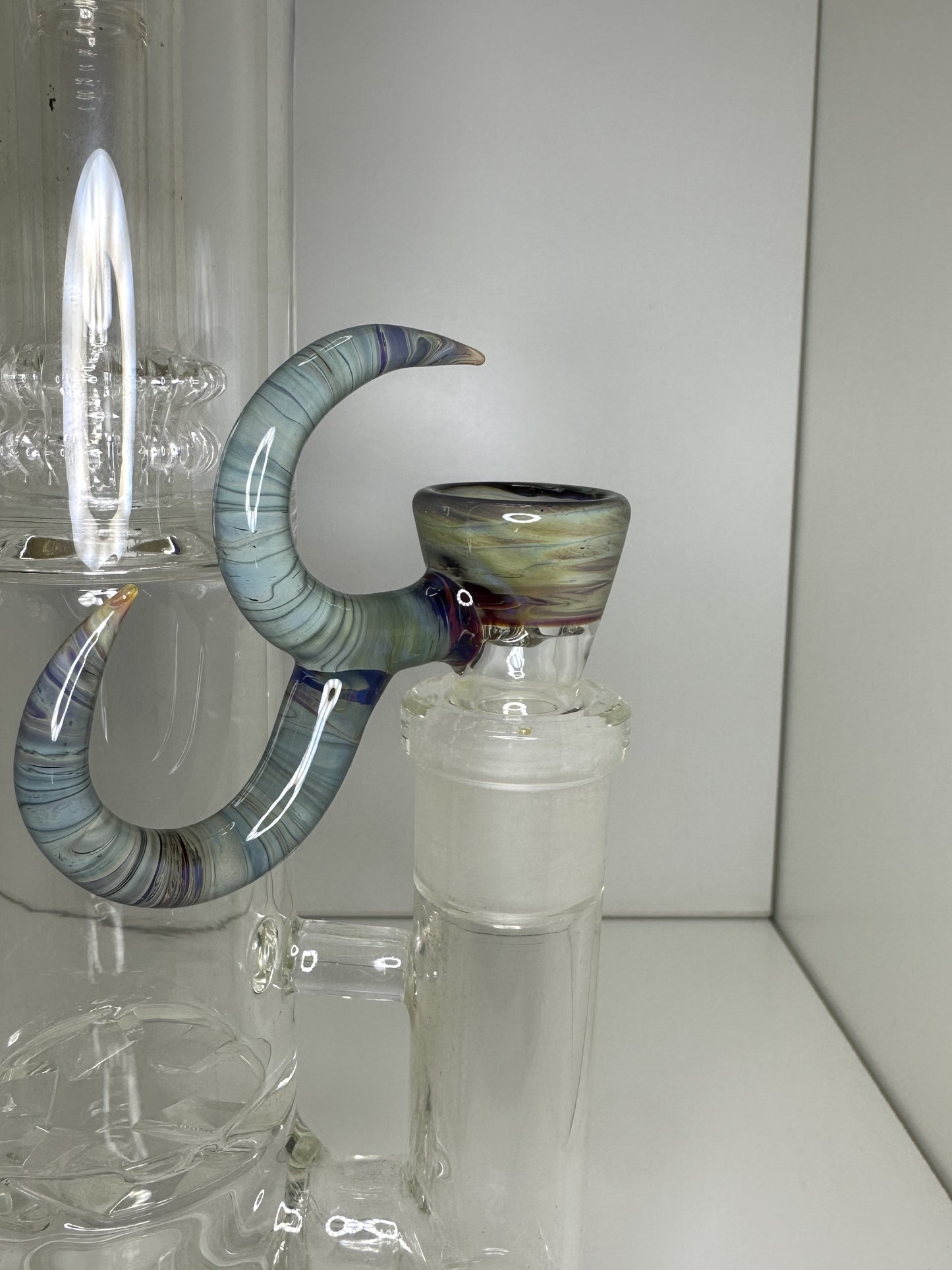 Kunstvoller 18mm, 4-Loch Bong-Kopf - CloudyMinds
