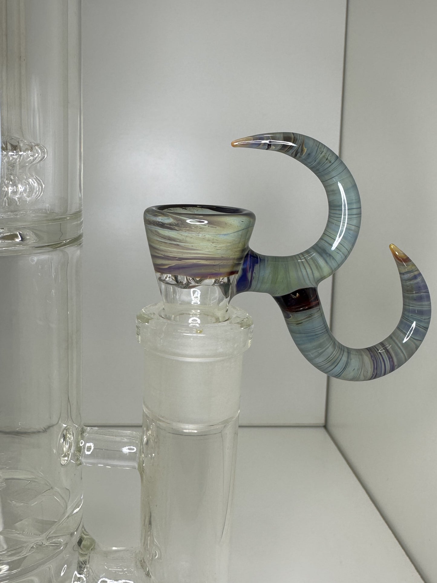 Kunstvoller 18mm, 4-Loch Bong-Kopf - CloudyMinds