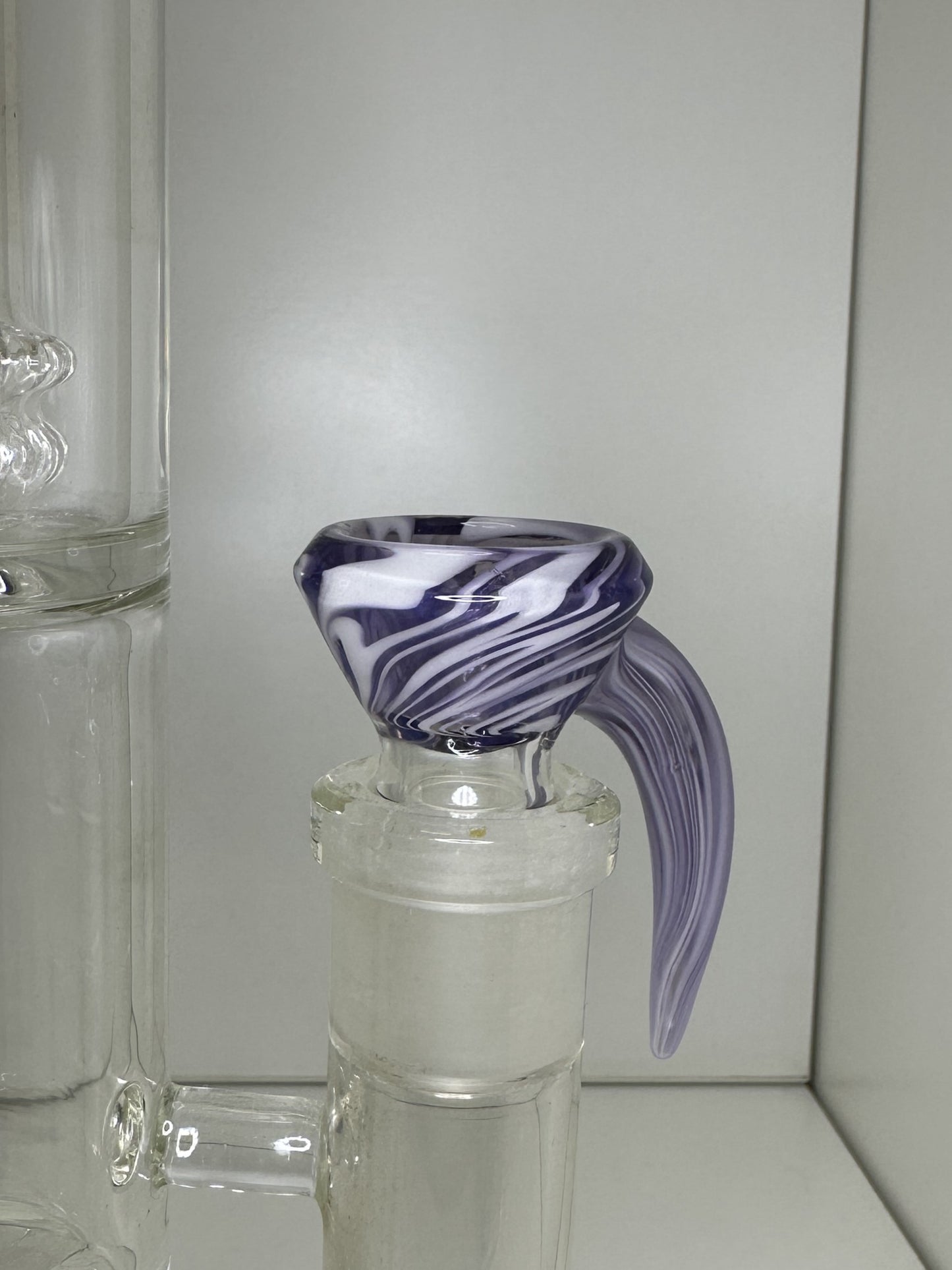 Kunstvoller 18mm, 4-Loch Bong-Kopf - CloudyMinds
