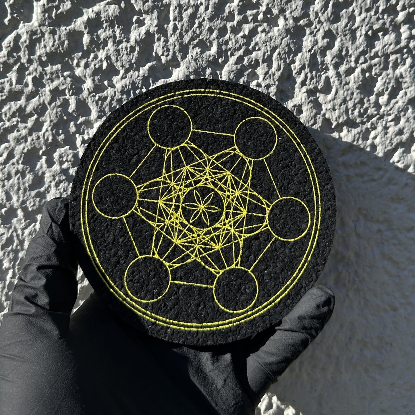 Nova Metatron, UV - CloudyMinds