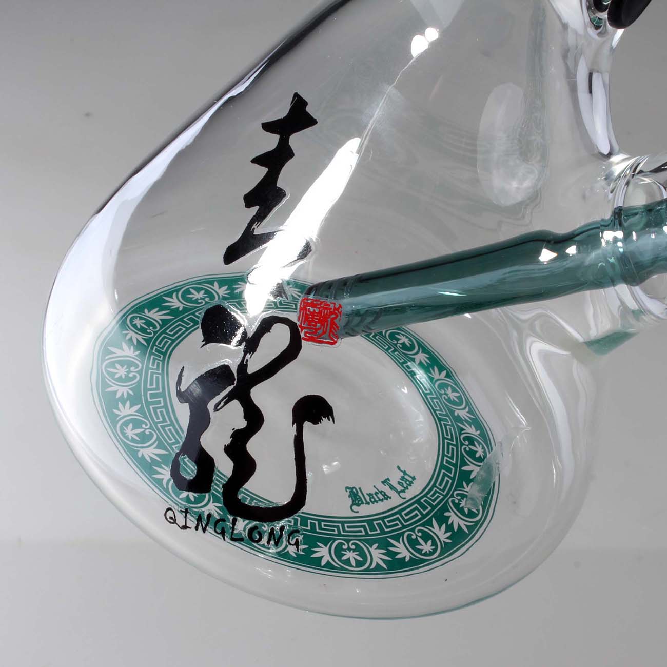Black Leaf Beakerbong QINGLONG