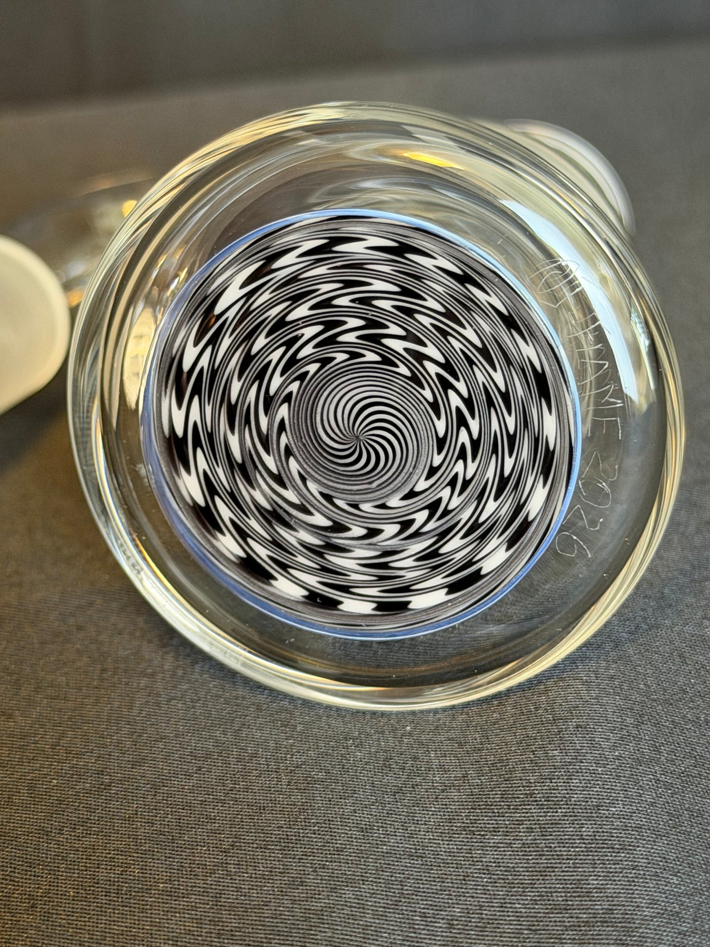 AshCatcher OJFlame - WigWag Black&White - CloudyMinds