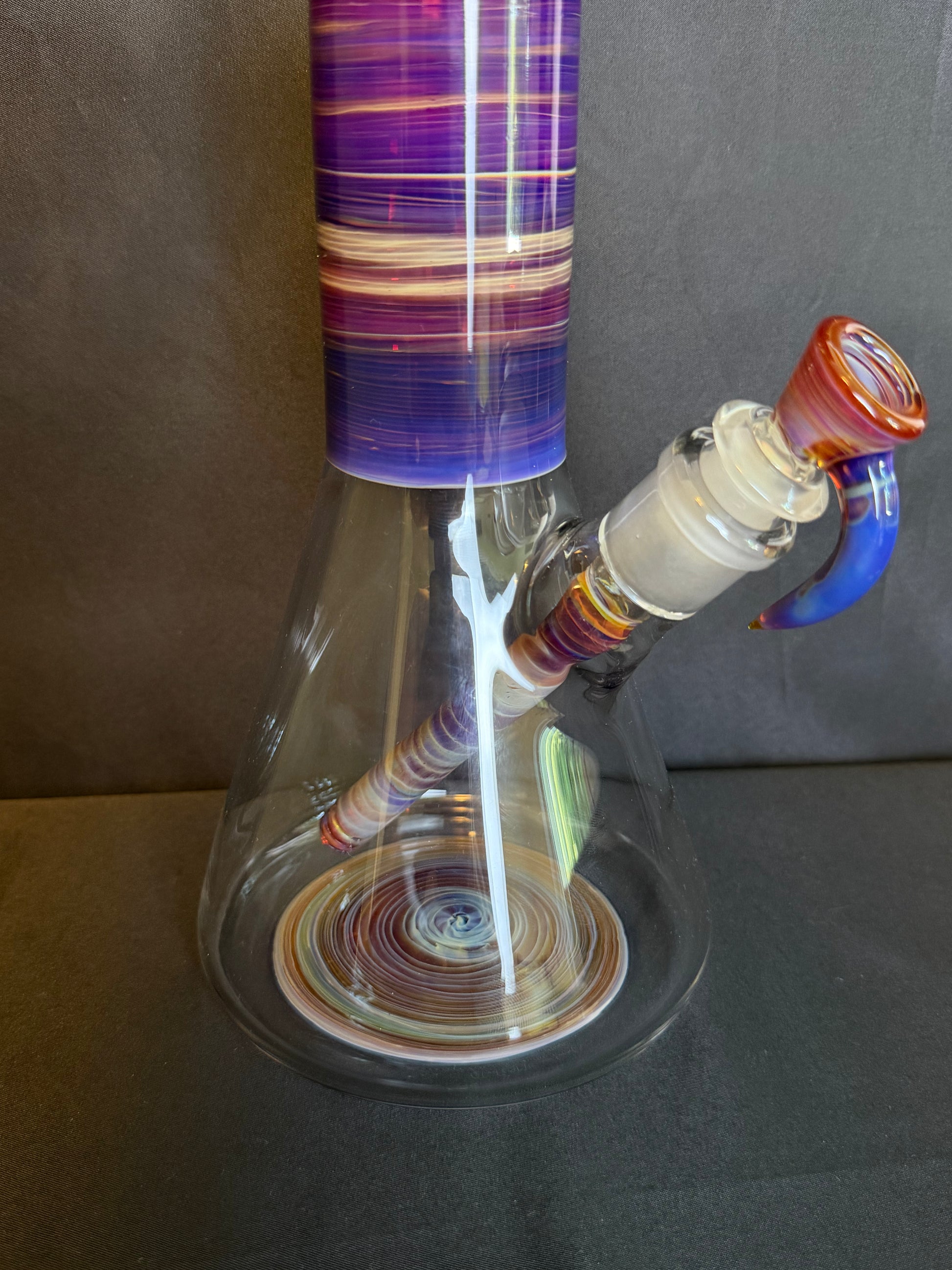 Beaker OJFlame - Schlitz Chillum - CloudyMinds