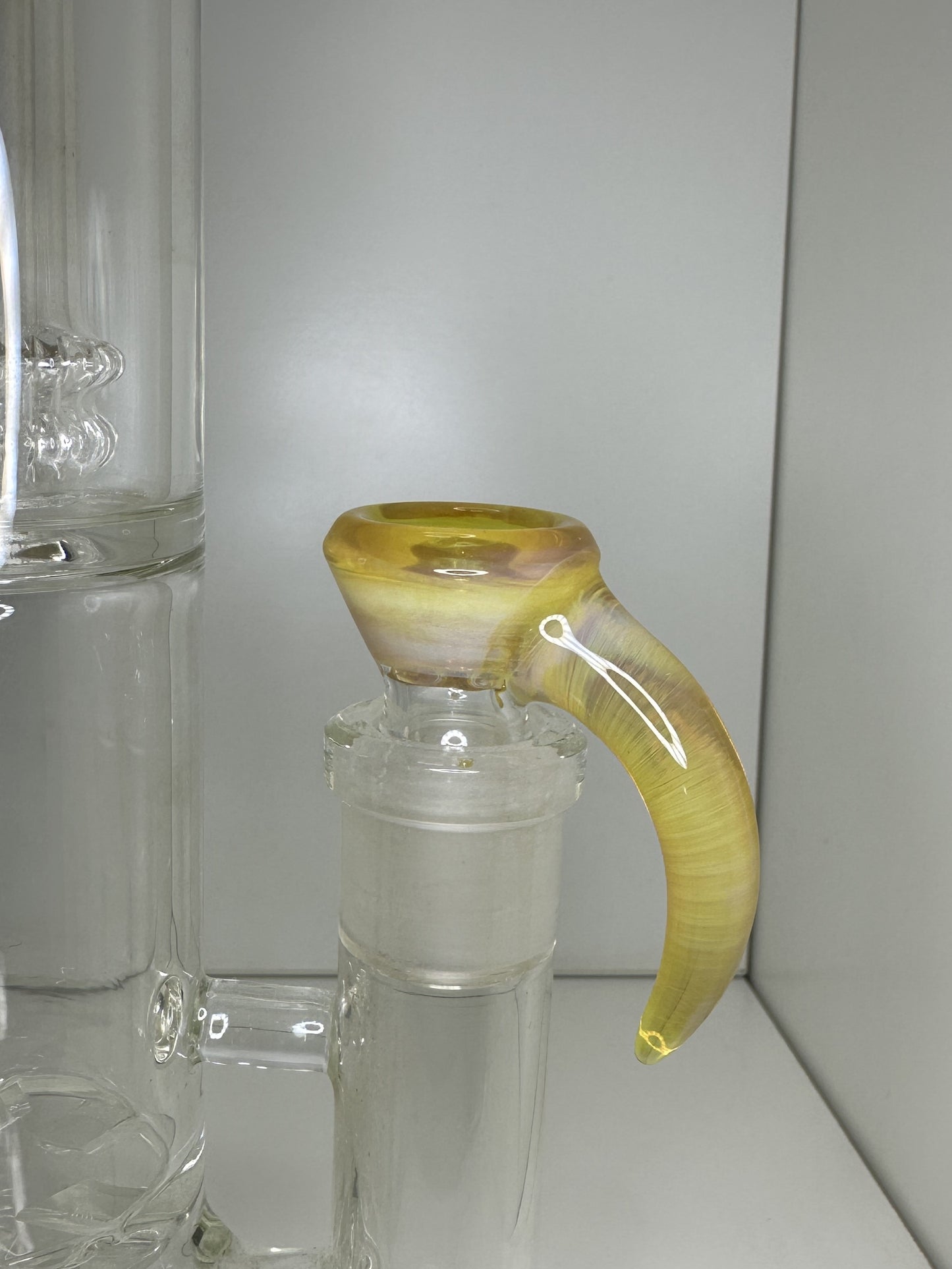 Kunstvoller 18mm, 4-Loch Bong-Kopf - CloudyMinds
