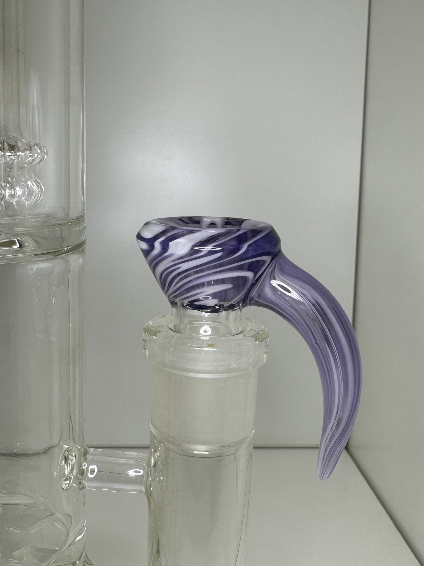 Kunstvoller 18mm, 4-Loch Bong-Kopf - CloudyMinds