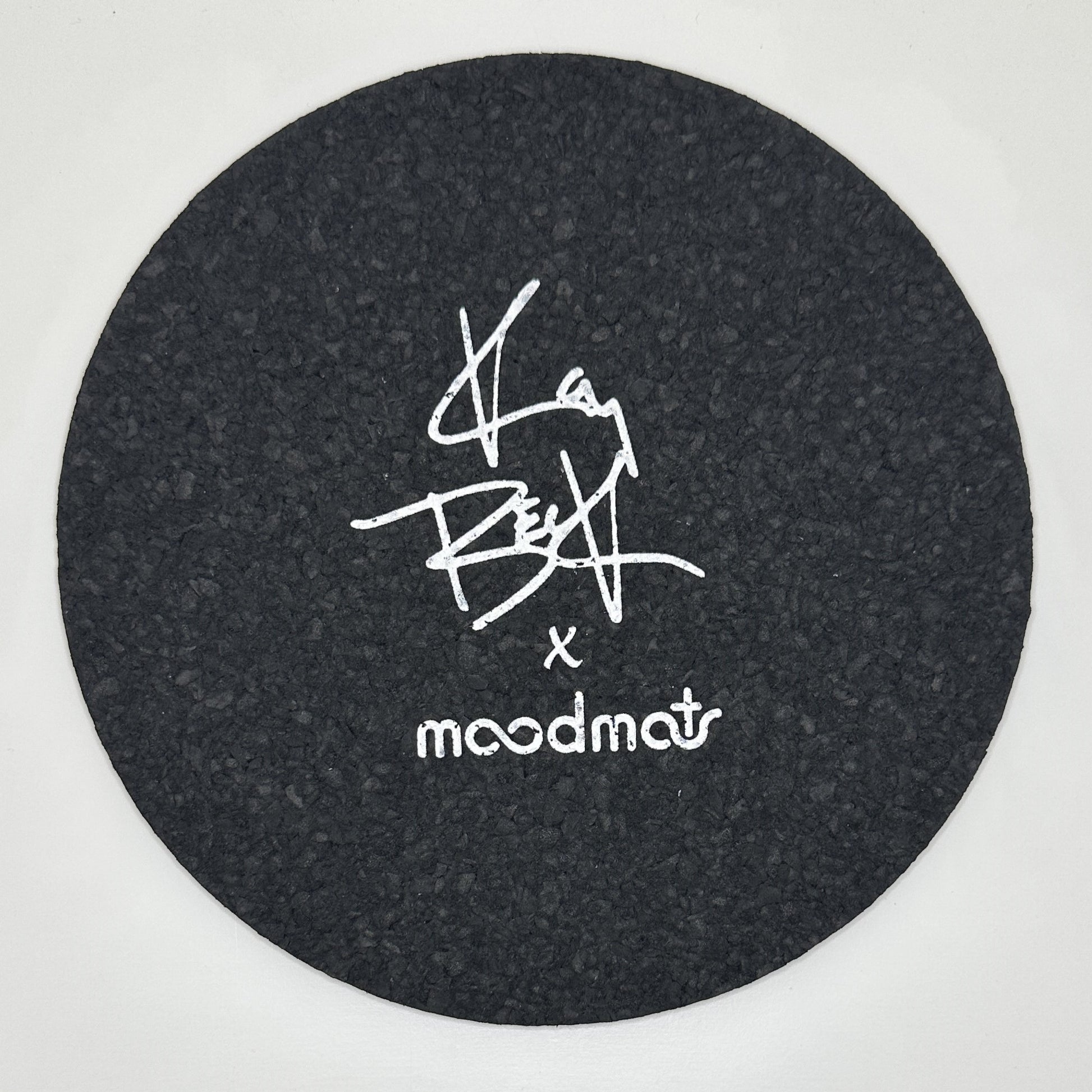 KAJ BECK - CloudyMinds