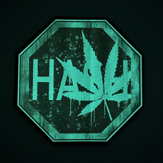 THE HASH OF US, Leuchtet im dunkeln - CloudyMinds